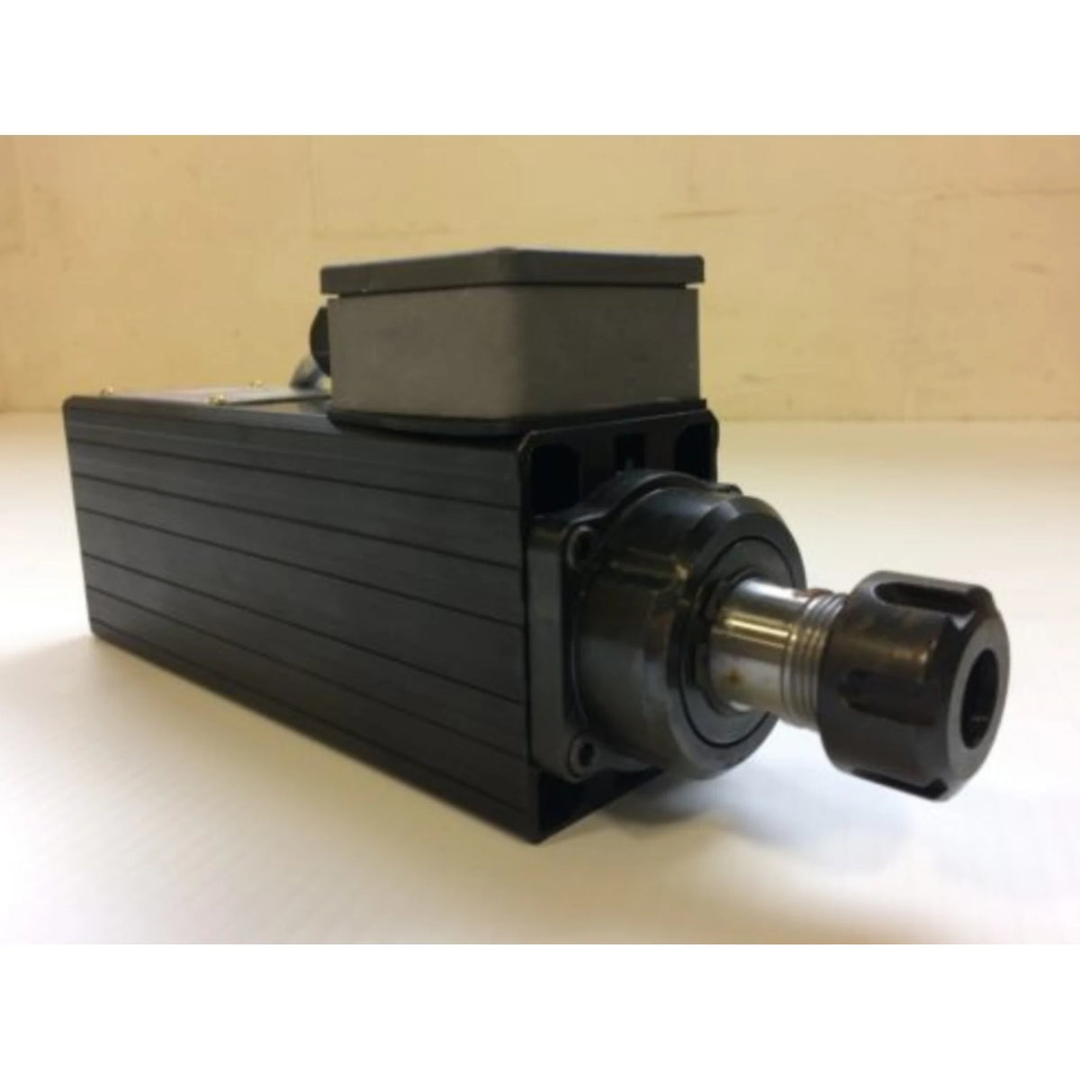 Safety Speed SPM301HD Screw Pocket Machine – alternate view 8
