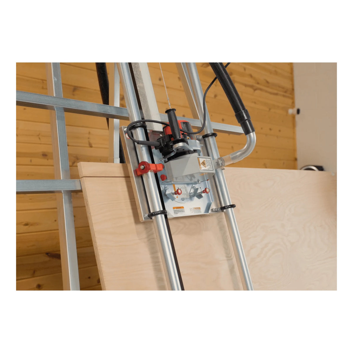 Ripcut being made on C-series panel saw