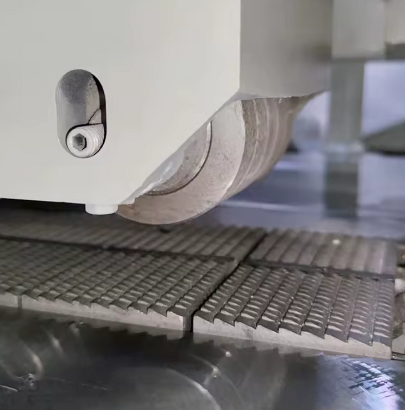 High Speed Automatic Rip Saw